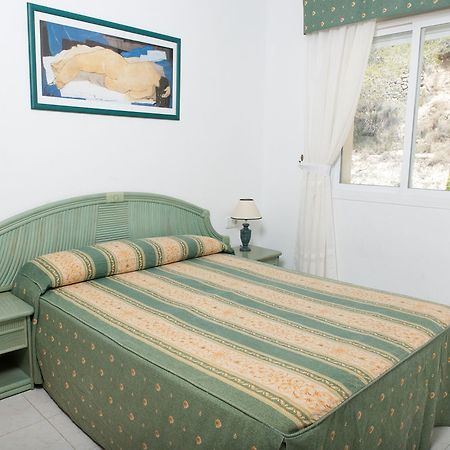 Bungalows Imperial Park Калпе Екстериор снимка
