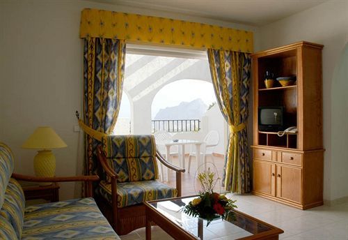 Bungalows Imperial Park Калпе Екстериор снимка