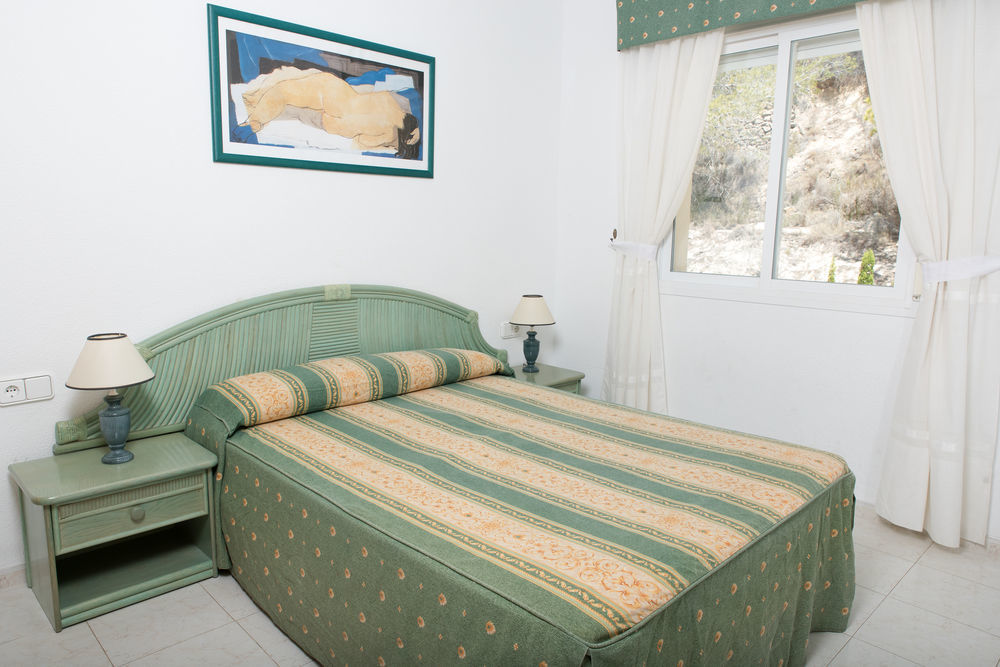 Bungalows Imperial Park Калпе Екстериор снимка
